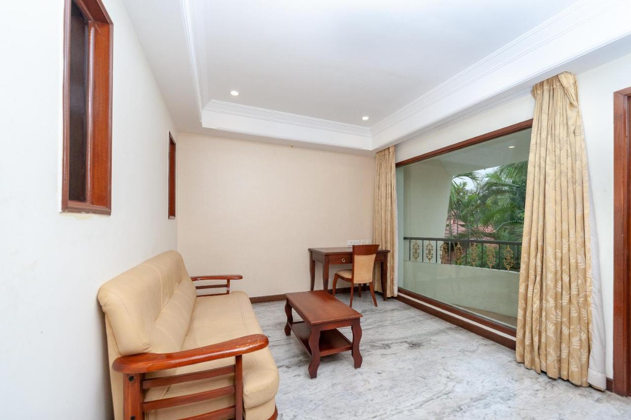 Capital O 6229 Ilara Hotels And Resorts Siruseri エクステリア 写真