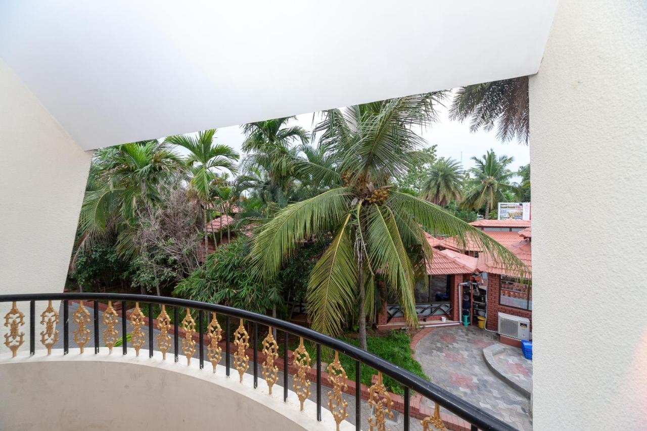 Capital O 6229 Ilara Hotels And Resorts Siruseri エクステリア 写真