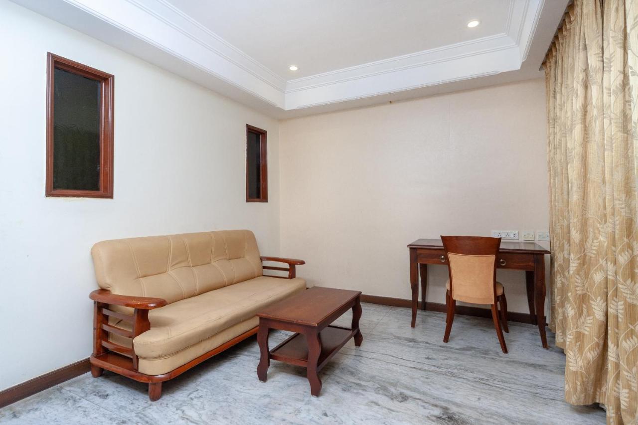 Capital O 6229 Ilara Hotels And Resorts Siruseri エクステリア 写真