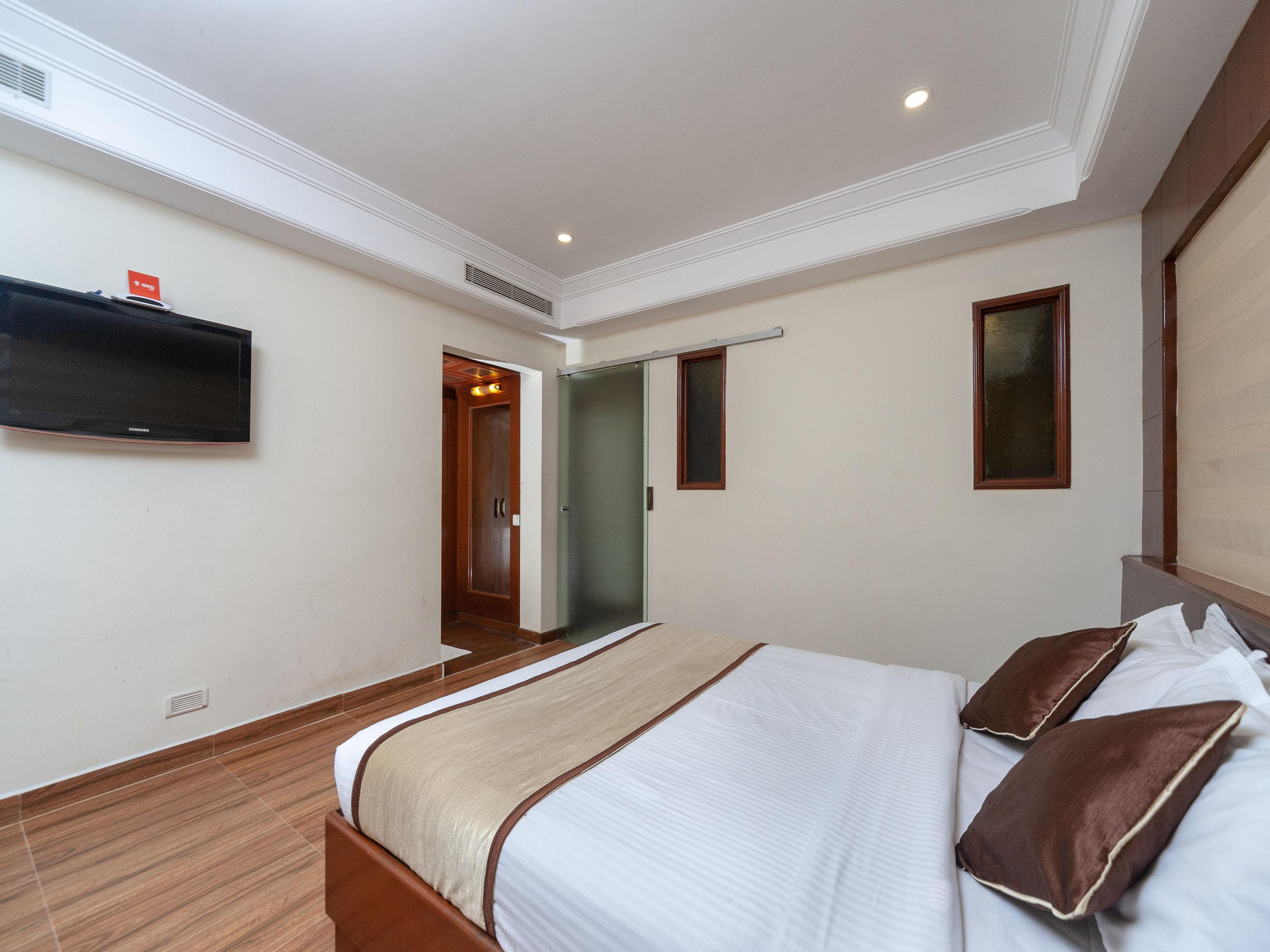 Capital O 6229 Ilara Hotels And Resorts Siruseri エクステリア 写真