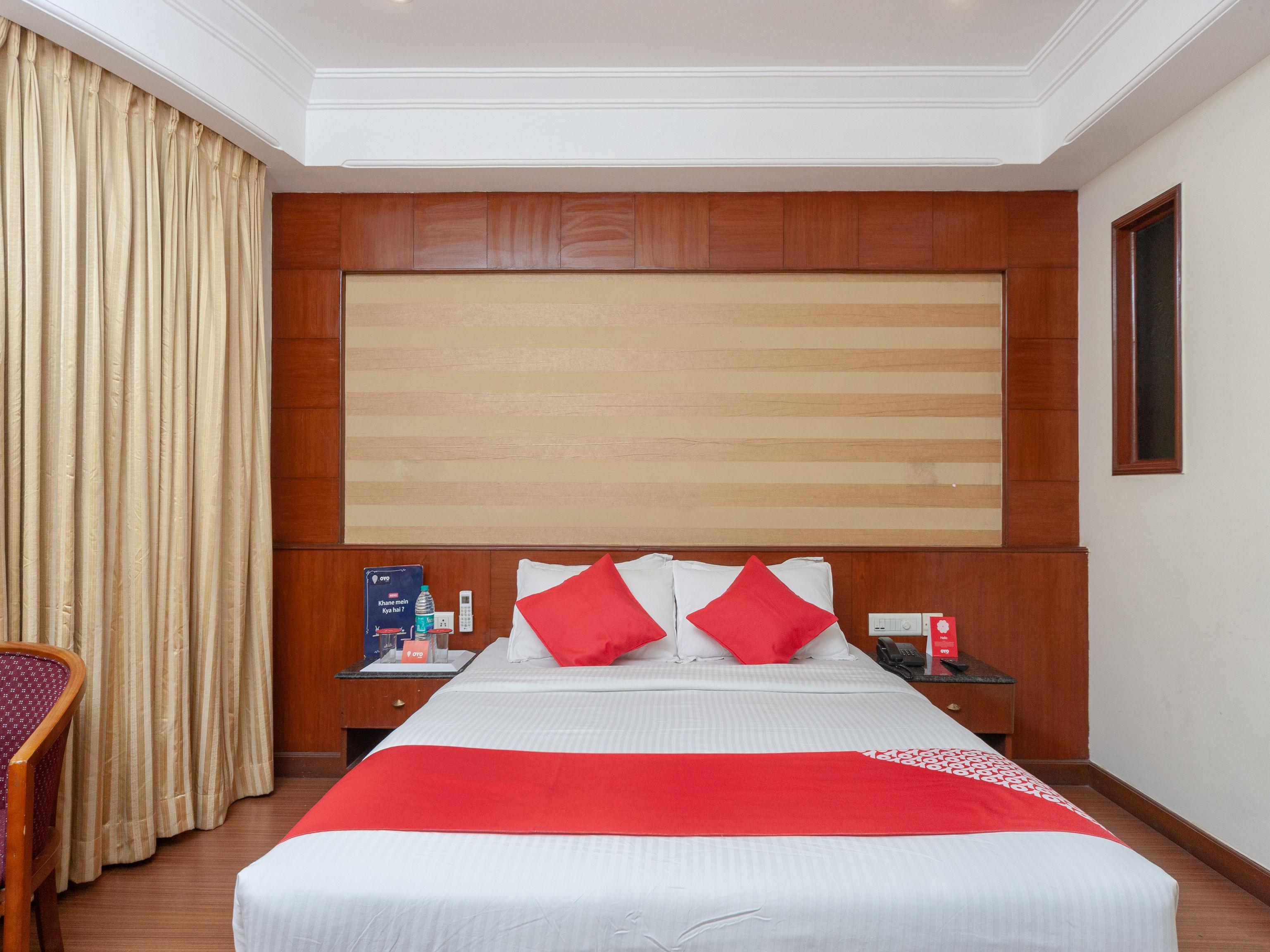 Capital O 6229 Ilara Hotels And Resorts Siruseri エクステリア 写真