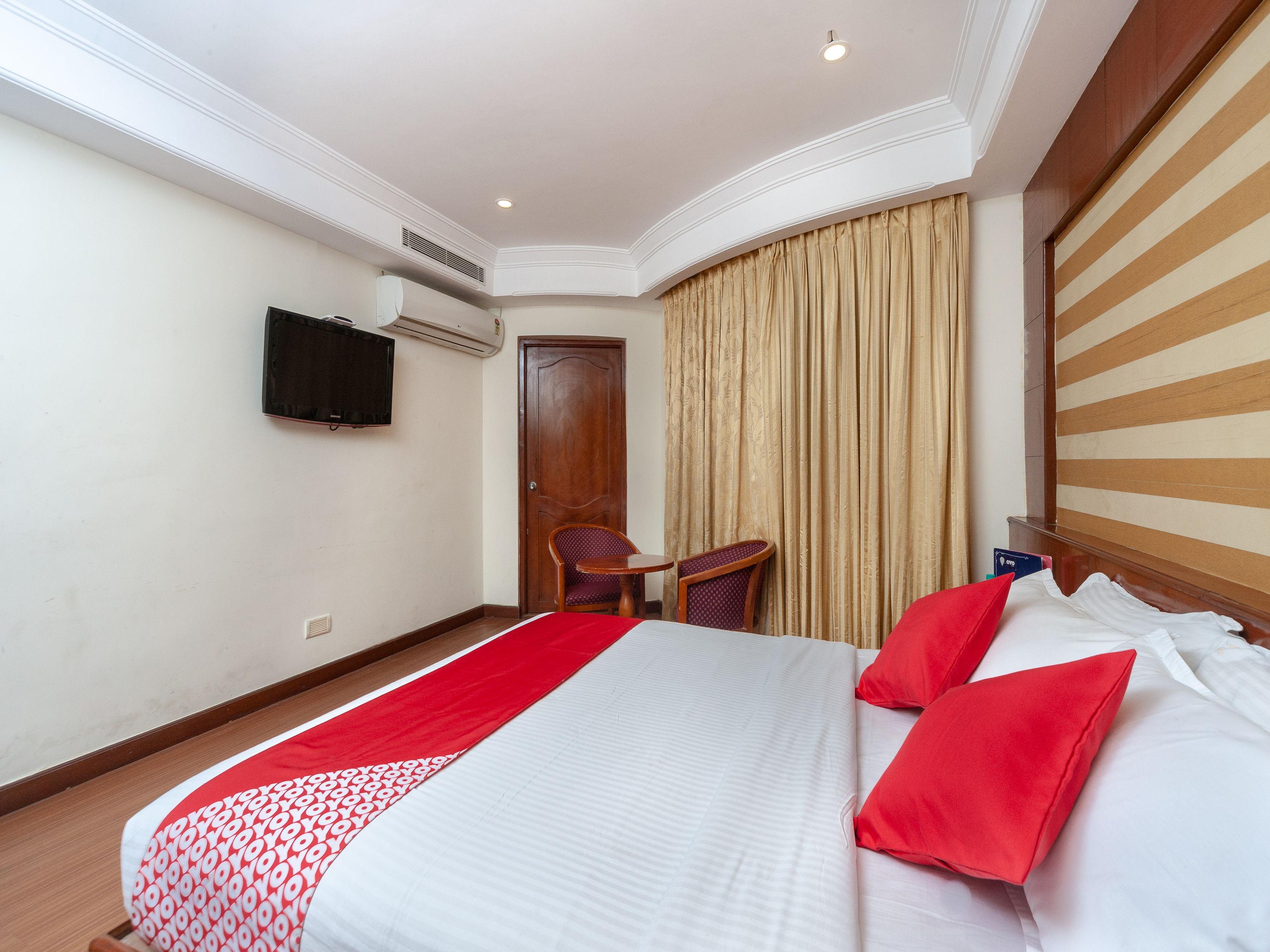 Capital O 6229 Ilara Hotels And Resorts Siruseri エクステリア 写真