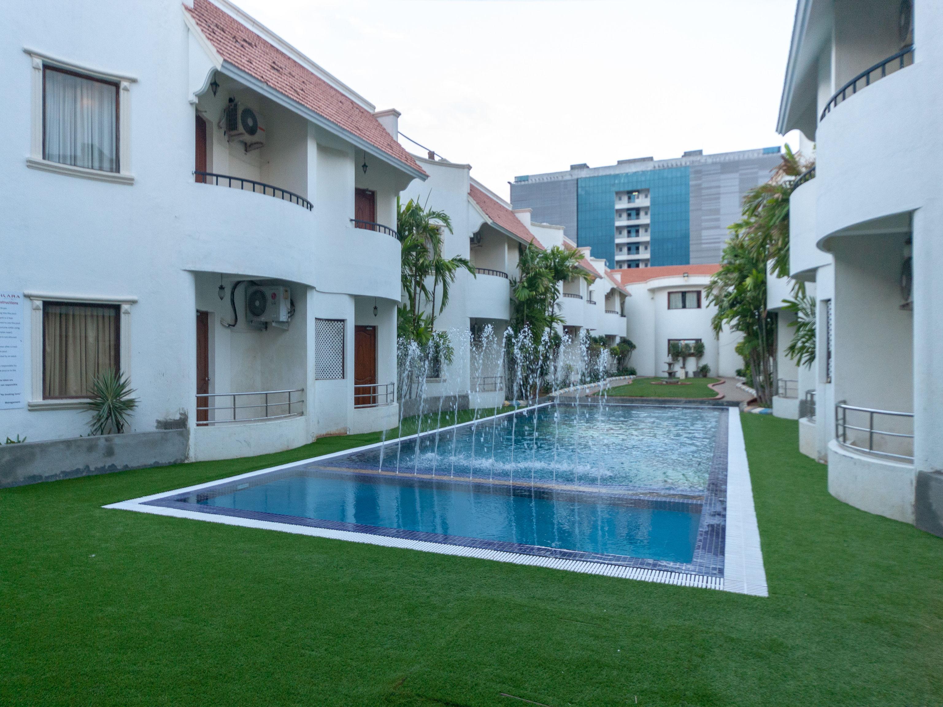 Capital O 6229 Ilara Hotels And Resorts Siruseri エクステリア 写真