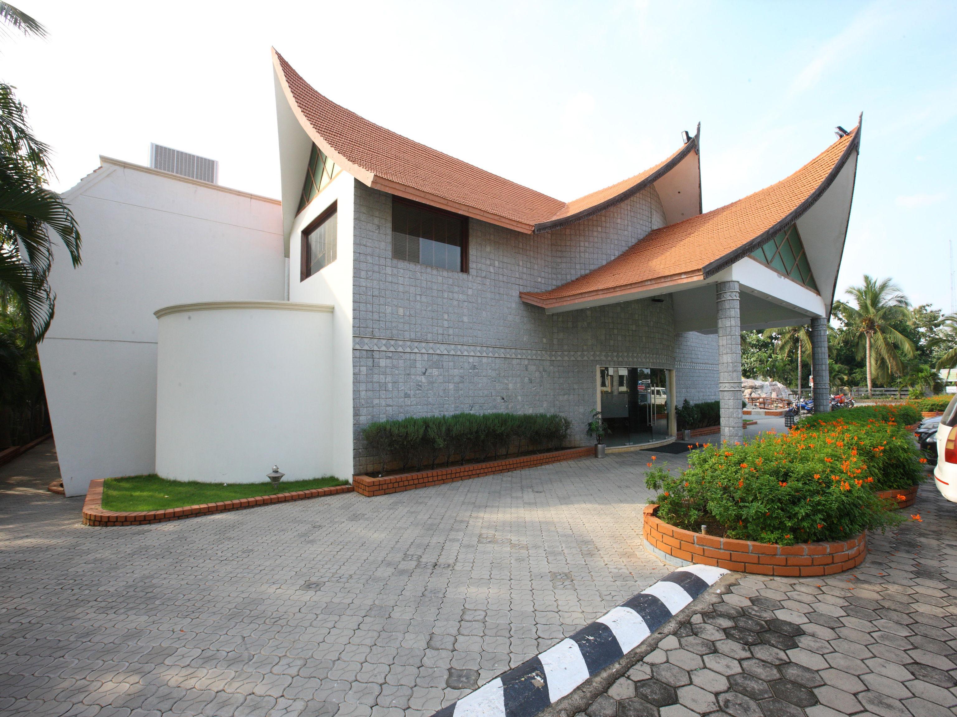 Capital O 6229 Ilara Hotels And Resorts Siruseri エクステリア 写真